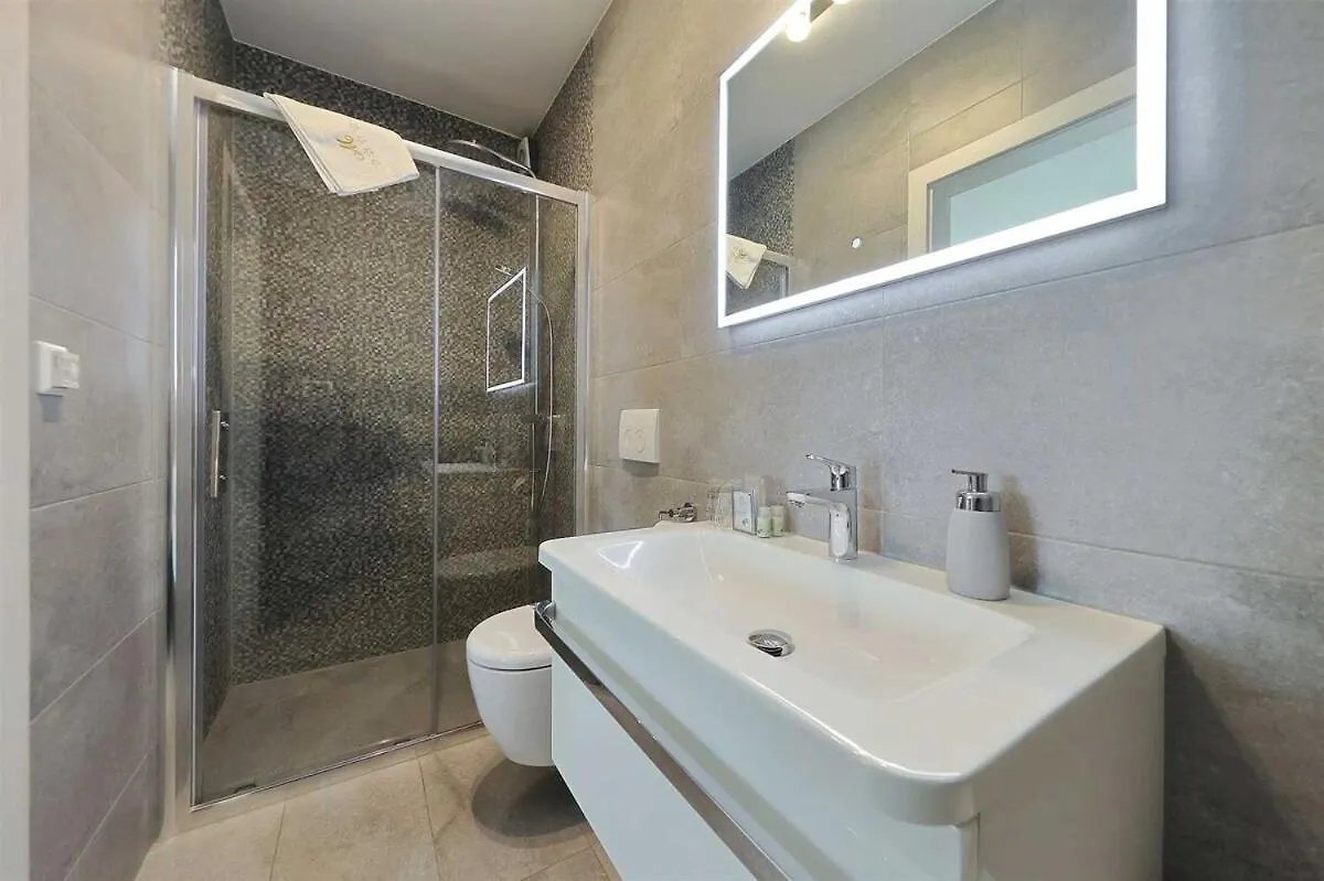 Luxury Apartment No 2 - Zadar Mit Terrasse クロアチア